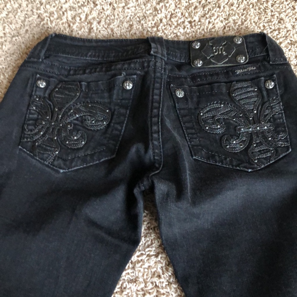 Miss Me dark black jeans size 28 JP6113S Skinny. In excellent condition.